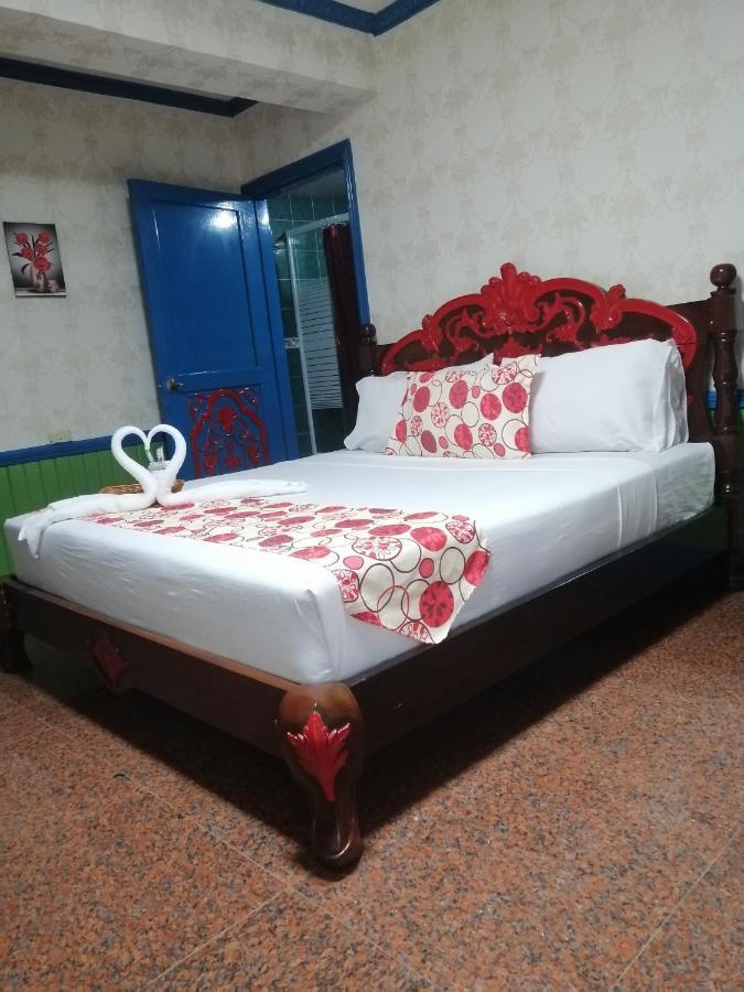 Sang Yoo Mountain View Tagaytay Bed And Breakfast - Taal Lake View Tagaytay City Bagian luar foto