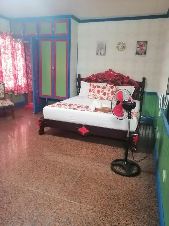 Sang Yoo Mountain View Tagaytay Bed And Breakfast - Taal Lake View Tagaytay City Bagian luar foto